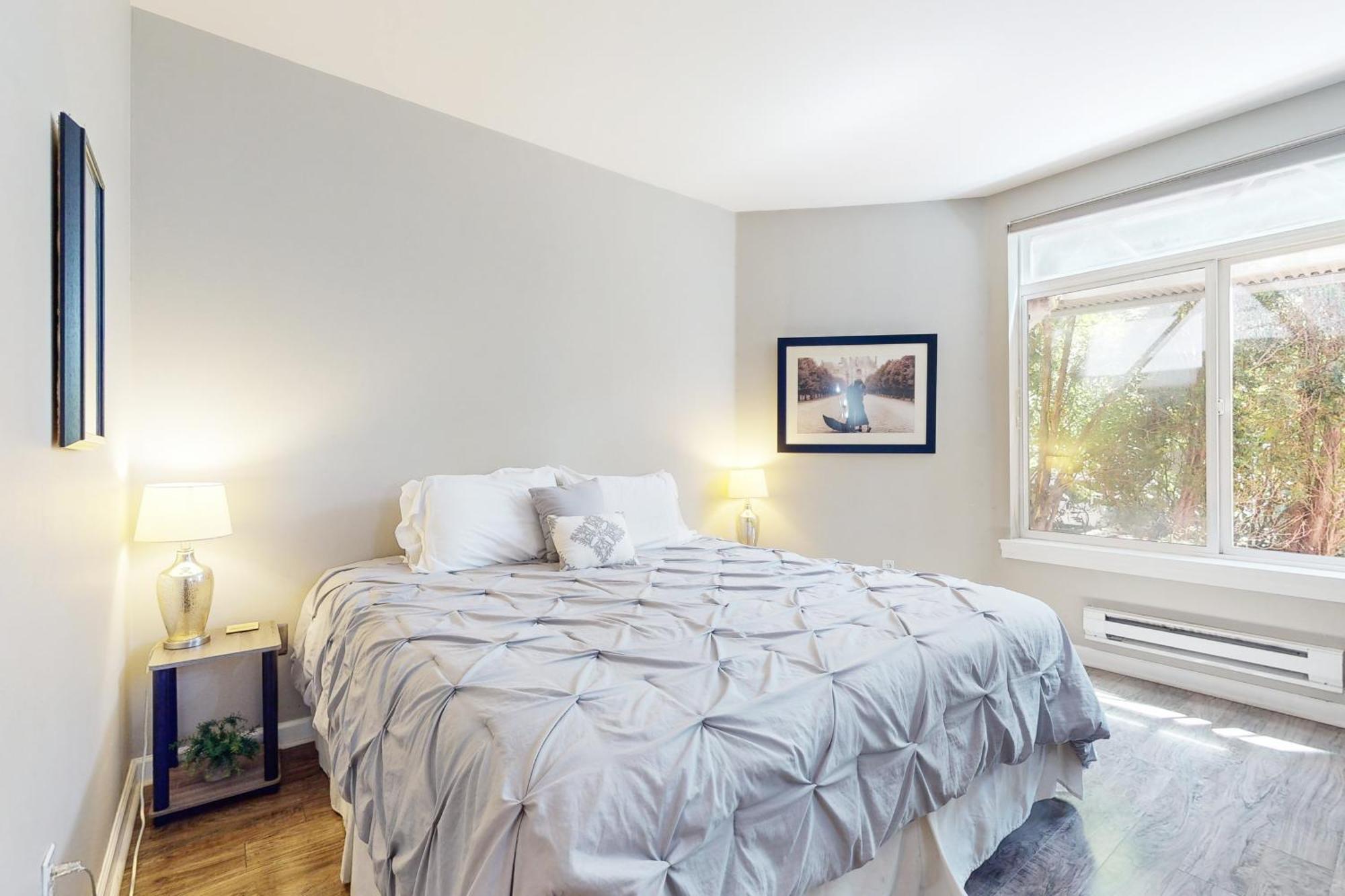 Belltown Court II Apartment Seattle Room photo