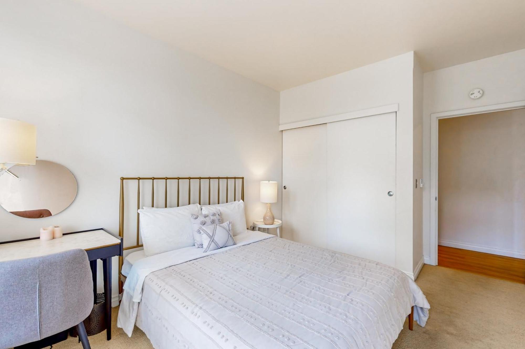Belltown Court II Apartment Seattle Room photo