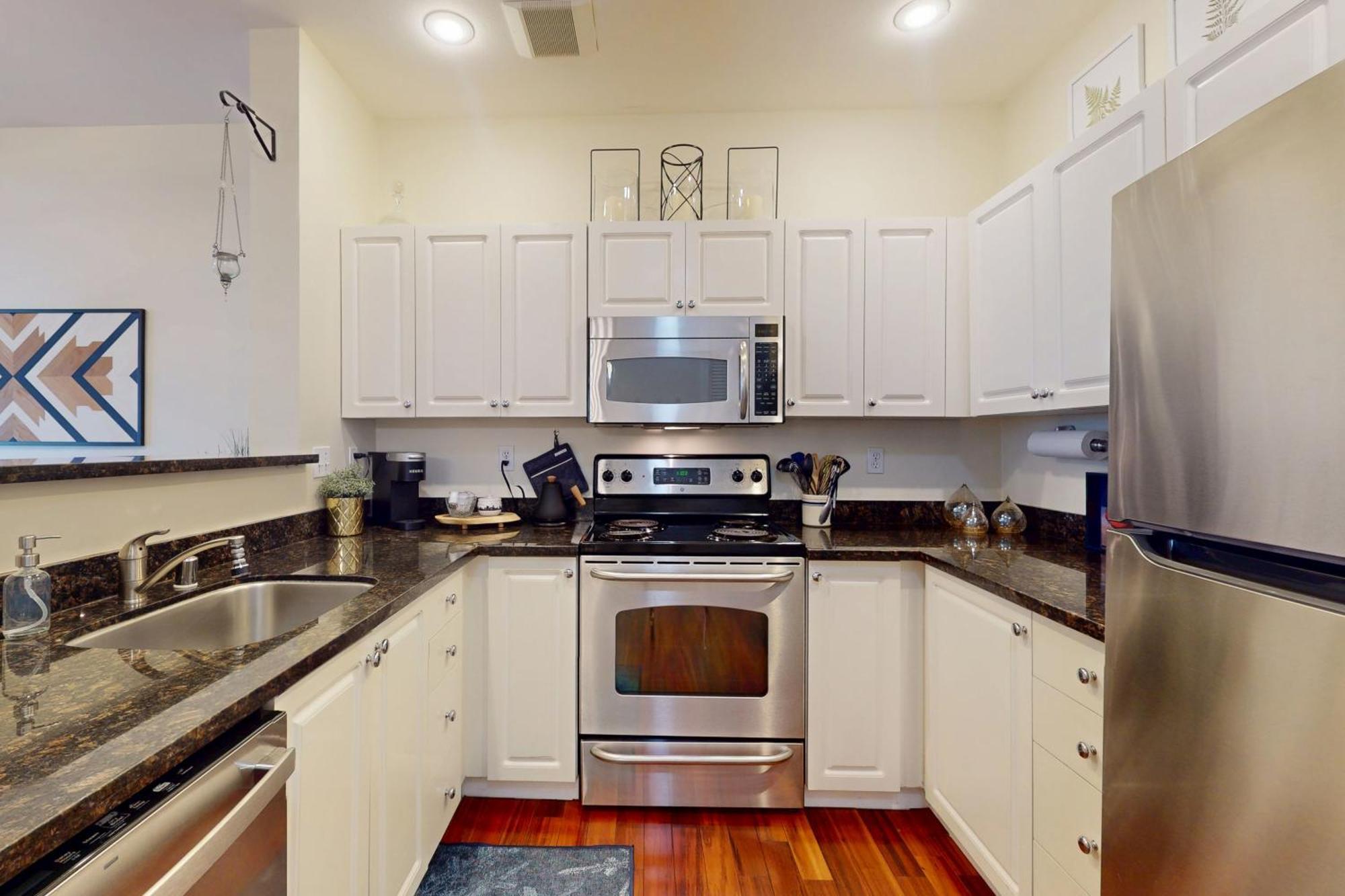 Belltown Court II Apartment Seattle Room photo