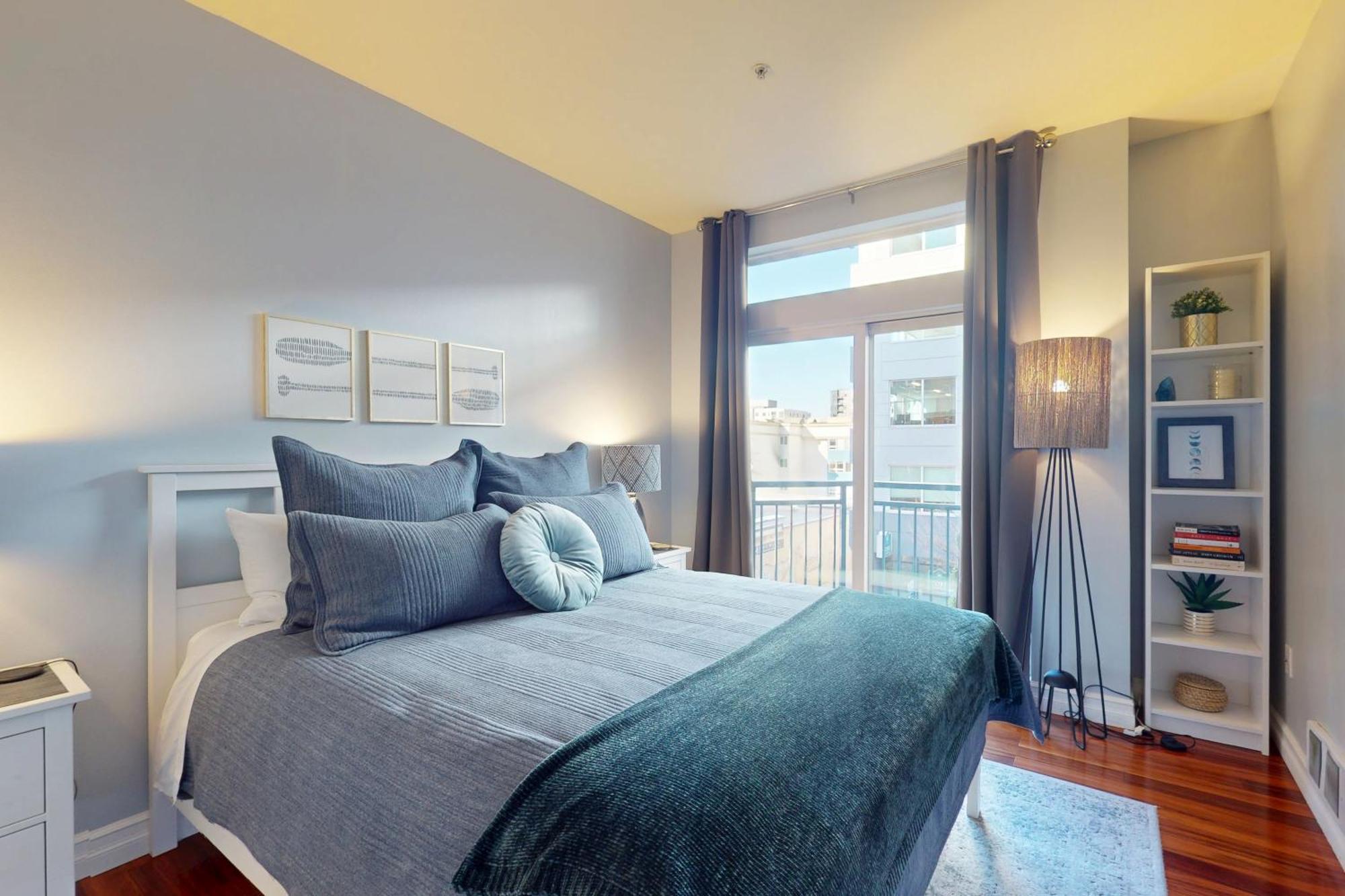 Belltown Court II Apartment Seattle Room photo